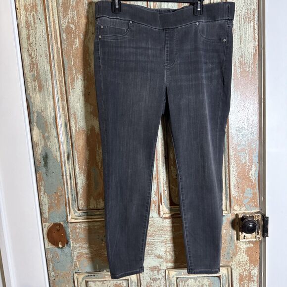 LIVERPOOL Women's size P14/32 Pull-On Stretchy Black  Jeggings Back Pockets Soft - Picture 1 of 7